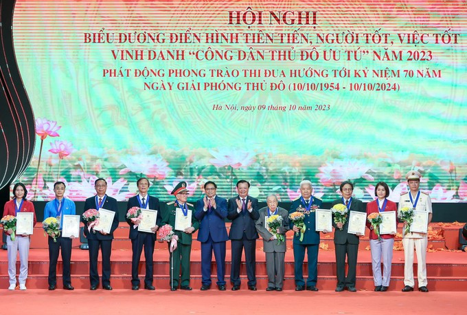 Hà Nội đề xuất tăng mức tiền thưởng cho hàng loạt danh hiệu thi Hà Nội đề xuất tăng mức tiền thưởng cho hàng loạt danh hiệu thi