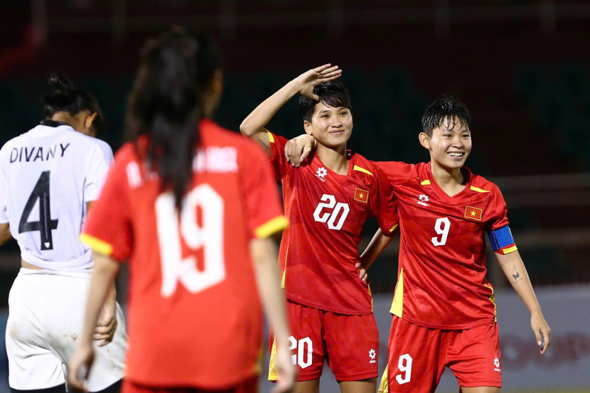 U19 nữ Việt Nam dễ dàng đánh bại Indonesia U19 nữ Việt Nam dễ dàng đánh bại Indonesia