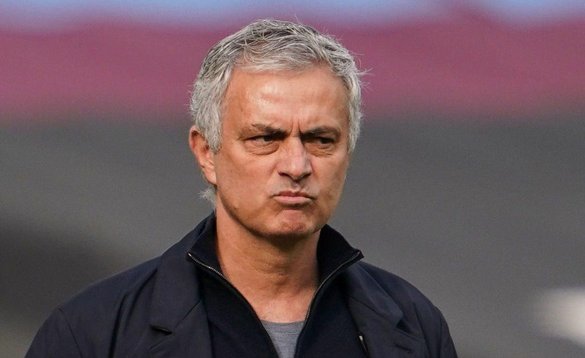 HLV Jose Mourinho trước nguy cơ bị sa thải
