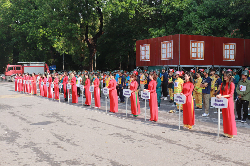 Hội thi có sự tham gia của 18 đội thi với 144 thí sinh đến từ 18 phường trên địa bàn quận Hai Bà Trưng.