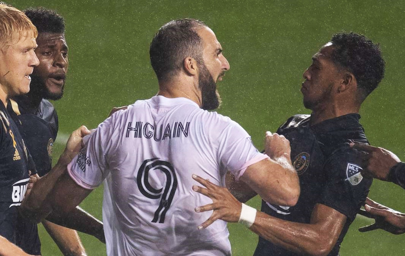 Higuain để lại ấn tượng xấu trong màn ra mắt Inter Miami Higuain để lại ấn tượng xấu trong màn ra mắt Inter Miami