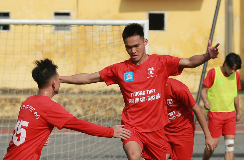 Cao Phúc không ngừng ghi bàn cho THPT Phan Huy Chú