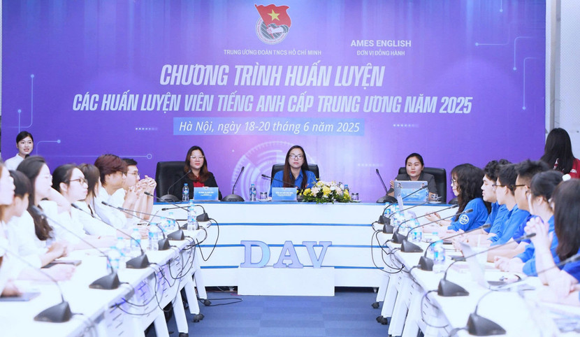 Khai mạc Chương trình tập huấn tình nguyện viên dạy tiếng Anh cấp Trung ương năm 2025