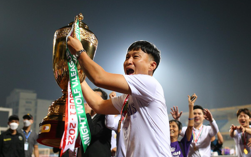 HLV Chun Jea-ho chia tay Hà Nội FC sau cú đúp giải quốc nội HLV Chun Jea-ho chia tay Hà Nội FC sau cú đúp giải quốc nội