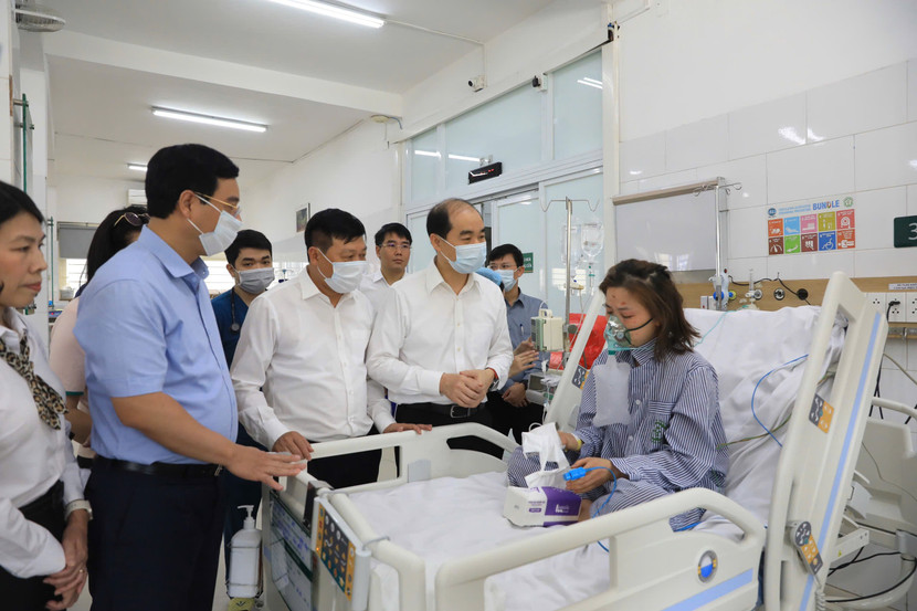 Đồng chí Phạm Anh Tuấn Phó Chủ tịch Ủy ban MTTQ Việt Nam Thành phố đã đến thăm hỏi, động viên gia đình nạn nhân vụ hỏa hoạn Đồng chí Phạm Anh Tuấn Phó Chủ tịch Ủy ban MTTQ Việt Nam Thành phố đã đến thăm hỏi, động viên gia đình nạn nhân vụ hỏa hoạn