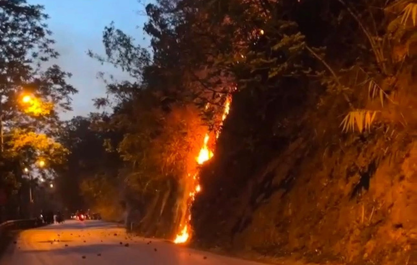 Cháy rừng xảy ra tại đồi Văn Vĩ, phường Chi Lăng, thành phố Lạng Sơn