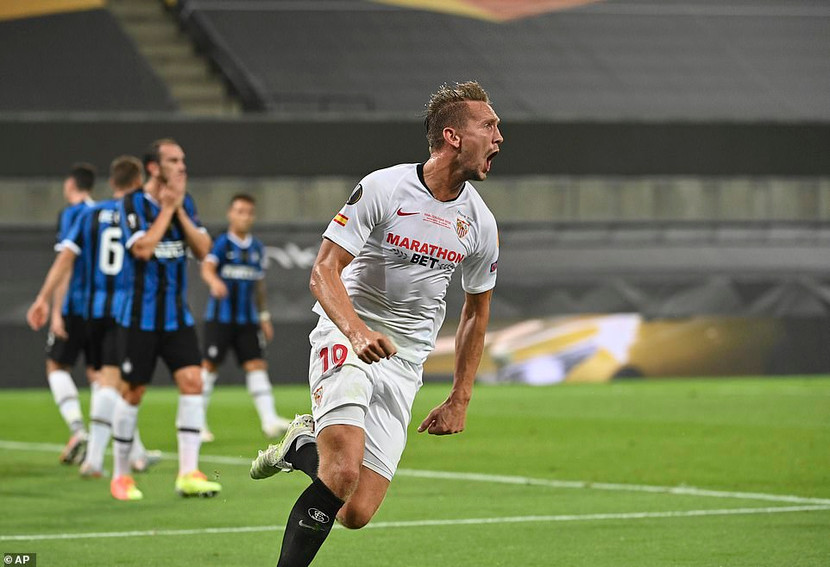 De Jong liên tiếp ghi bàn cho Sevilla De Jong liên tiếp ghi bàn cho Sevilla