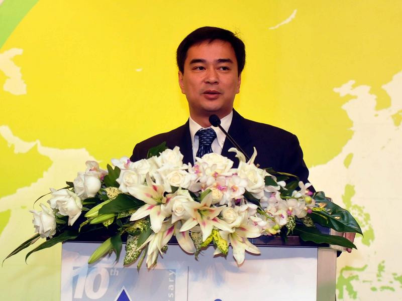 Thủ tướng Abhisit Vejajiva