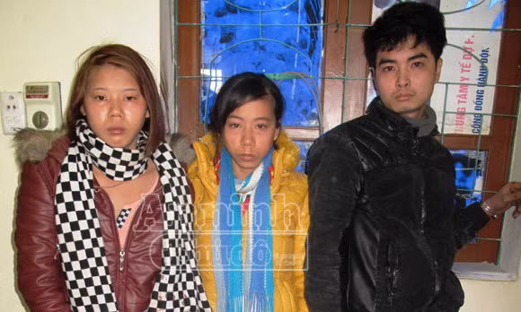 Tón gọn băng nhóm "bàn tay lụa" chuyên cuỗm đồ của du khách ảnh 1