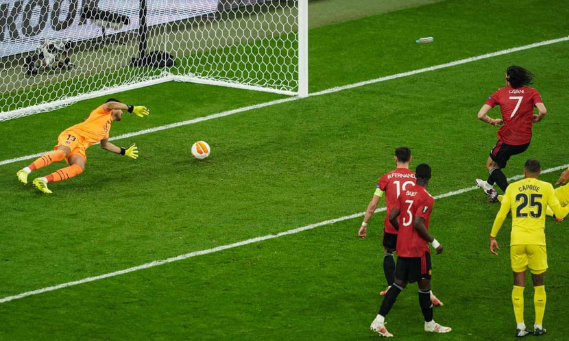 Cavani níu lại hy vọng cho Quỷ đỏ