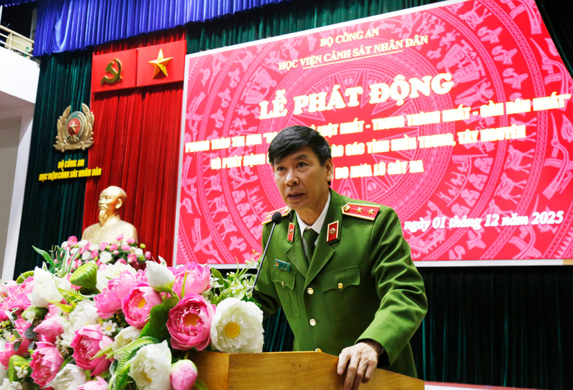 Đồng chí GS.TS, Nhà giáo ưu tú, Trung tướng Trần Minh Hưởng, Bí thư Đảng ủy, Giám đốc Học viện CSND phát động phong trào thi đua “Ba nhất” Đồng chí GS.TS, Nhà giáo ưu tú, Trung tướng Trần Minh Hưởng, Bí thư Đảng ủy, Giám đốc Học viện CSND phát động phong trào thi đua “Ba nhất”