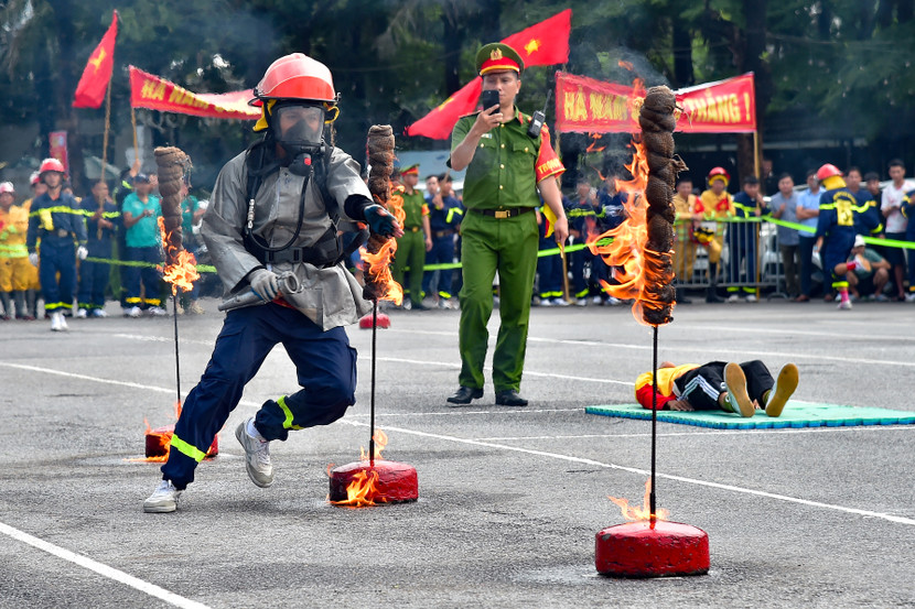 Vòng chung kết Hội thi thể thao nghiệp vụ chữa cháy và cứu nạn, cứu hộ 2025 thực sự là ngày hội để cán bộ, chiến sĩ lực lượng Cảnh sát PCCC&amp;CNCH thể hiện bản lĩnh, tinh thần dũng cảm và sự chuyên nghiệp Vì nhân dân phục vụ.