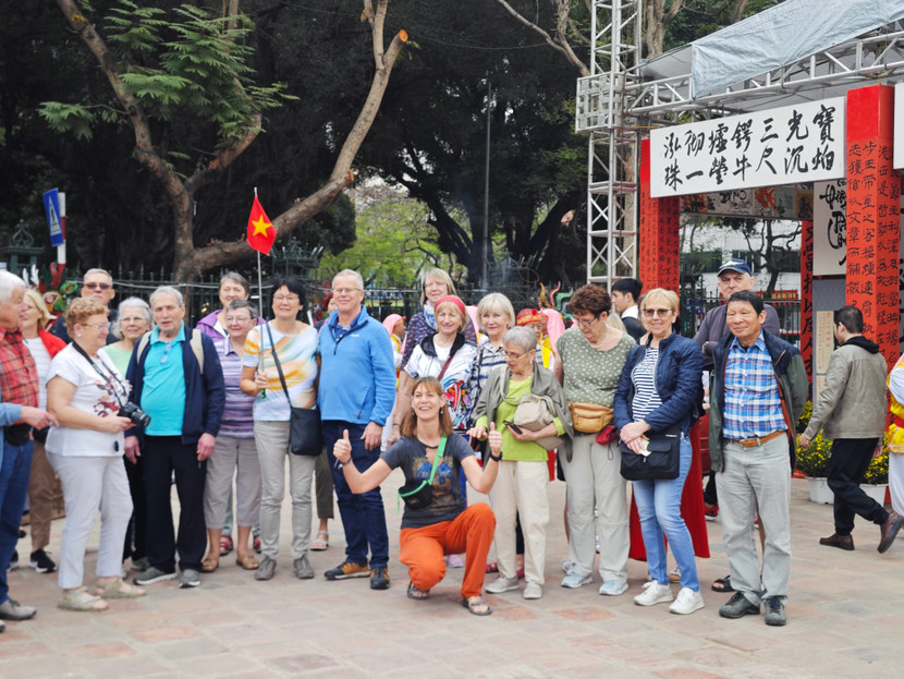 Hà Nội đón 1 triệu lượt khách du lịch dịp Tết Ất Tỵ thu hơn 3500 tỷ đồng Hà Nội đón 1 triệu lượt khách du lịch dịp Tết Ất Tỵ thu hơn 3500 tỷ đồng