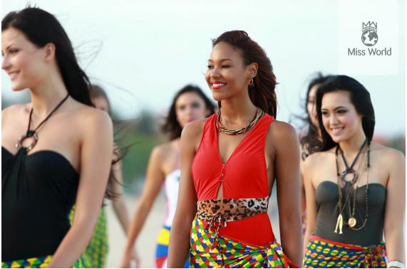 Top11 Hoa hậu Biển quyến rũ trong chiếc sarong ảnh 12