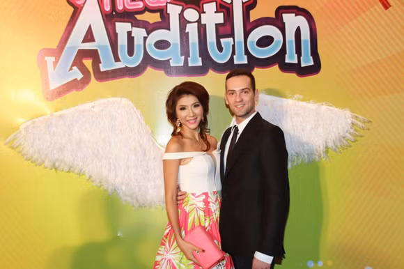 Ngọc Quyên bất ngờ xuất hiện cùng bạn ngoại quốc ảnh 6