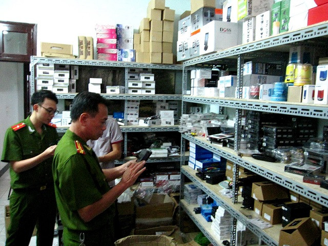 Rao hàng cấm như rao bán rau ngoài chợ! ảnh 4