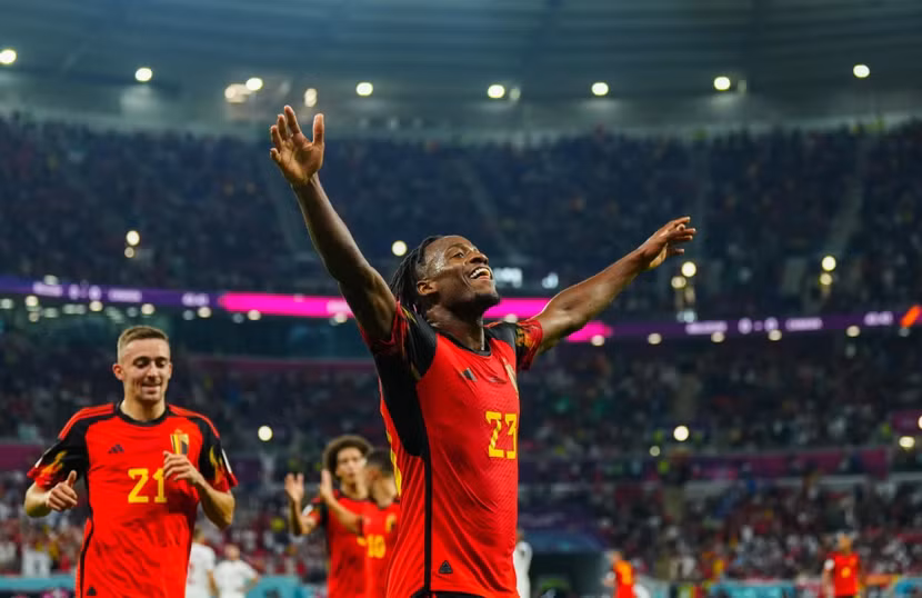 Batshuayi ghi bàn quyết định chiến thắng cho Bỉ