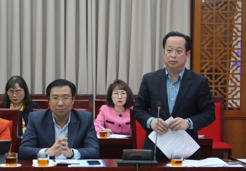 Giám đốc Sở GD-ĐT Hà Nội Trần Thế Cương phát biểu tại hội nghị