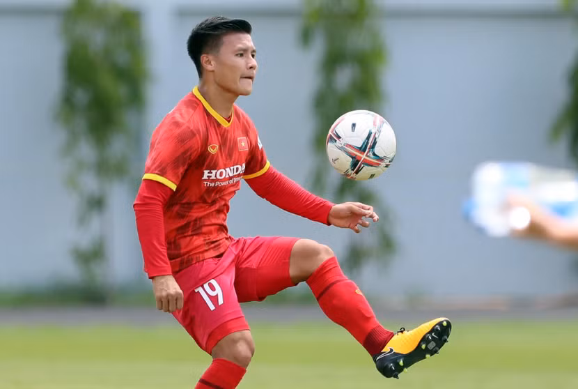 Quang Hải muốn cùng ĐT Việt Nam dự AFF Cup 2022 (Ảnh: VFF) Quang Hải muốn cùng ĐT Việt Nam dự AFF Cup 2022 (Ảnh: VFF)
