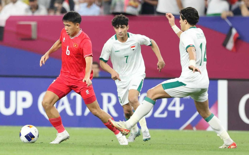 U23 Việt Nam (đỏ) ngậm ngùi dừng bước U23 Việt Nam (đỏ) ngậm ngùi dừng bước