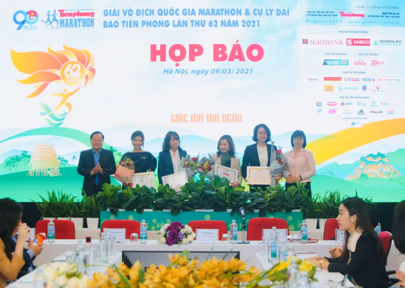 Buổi họp báo giới thiệu Tiền Phong Marathon 2021