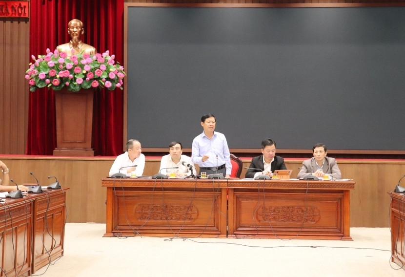 Phó trưởng Ban thường trực Ban Tuyên giáo Thành ủy Phạm Thanh Học thông tin tại hội nghị