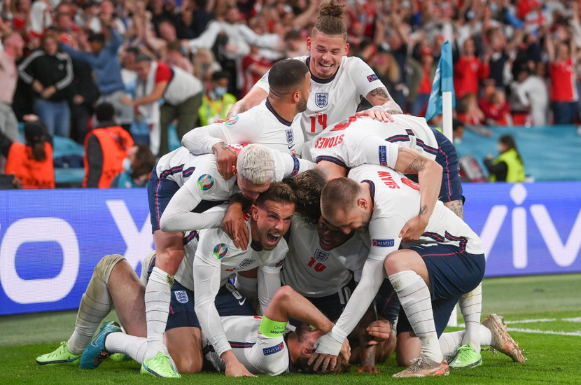 Anh chiến thắng có phần may mắn trước một Đan Mạch ngoan cường