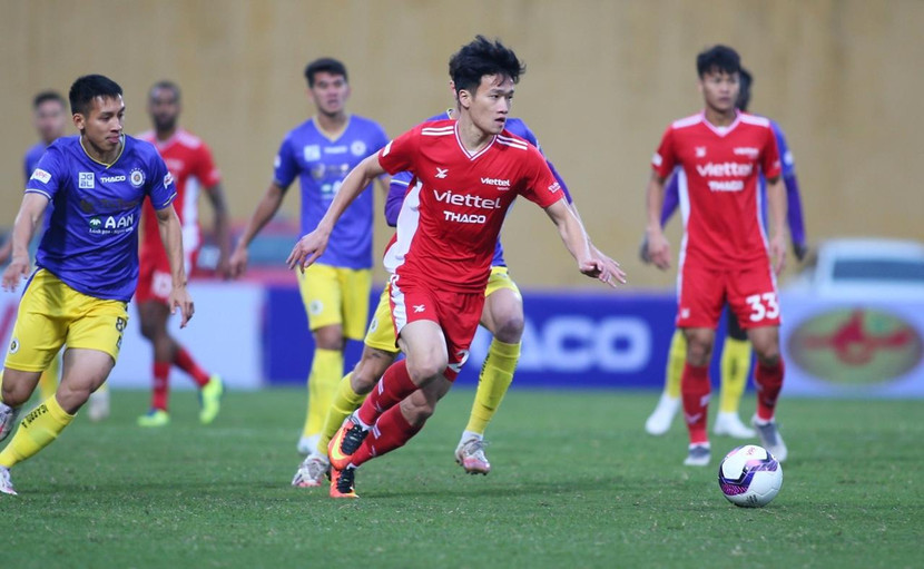 CLB Viettel bán vé cho người hâm mộ sau hai năm miễn phí CLB Viettel bán vé cho người hâm mộ sau hai năm miễn phí