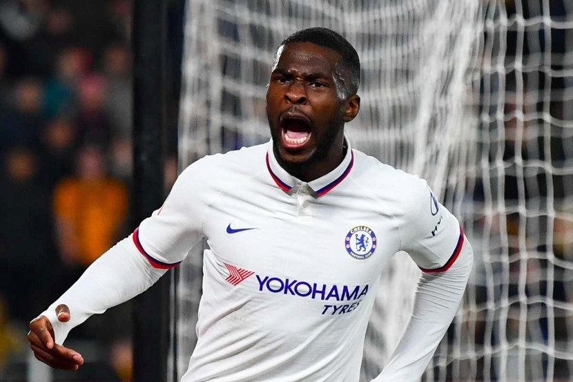 Fikayo Tomori từng là một hiện tượng ở Chelsea Fikayo Tomori từng là một hiện tượng ở Chelsea
