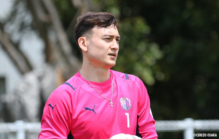 Thủ môn Đặng Văn Lâm trong màu áo Cezero Osaka Thủ môn Đặng Văn Lâm trong màu áo Cezero Osaka