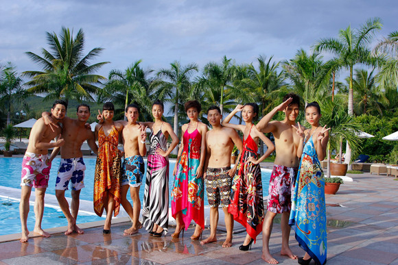 Ra đề "oái ăm", Thanh Hằng phì cười nhìn thí sinh ngã xiêu vẹo ảnh 1