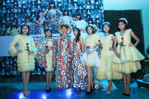 Trà My diện trang phục BCS, xác lập kỷ lục Guinness Việt Nam ảnh 4