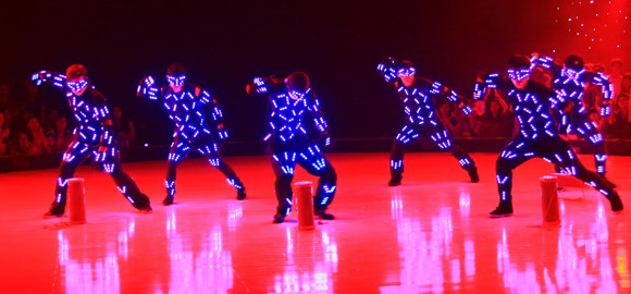 Ngồi ghế nóng, Hà Hồ bị "hỏi xoáy" chuyện "chồng thấp, vợ cao" ảnh 5