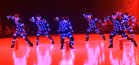 Ngồi ghế nóng, Hà Hồ bị "hỏi xoáy" chuyện "chồng thấp, vợ cao" ảnh 5