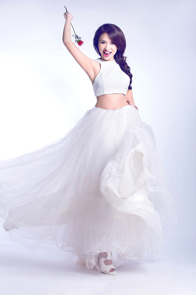 Vân Hugo tung ảnh mới đầy quyến rũ ảnh 9