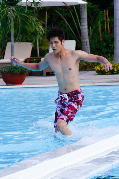 Ra đề "oái ăm", Thanh Hằng phì cười nhìn thí sinh ngã xiêu vẹo ảnh 2