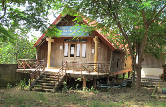 Nhà văn hóa cộng đồng ở Tây Nguyên: Xây xong “đóng cửa, bỏ hoang”! (1) ảnh 2