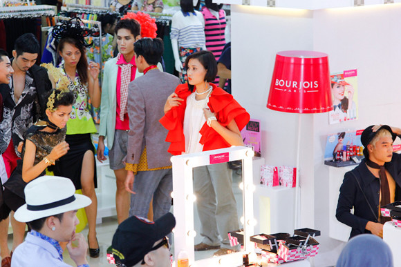 Bị gọi là "thảm họa thời trang", Kim Thoa chia tay Next top ảnh 1