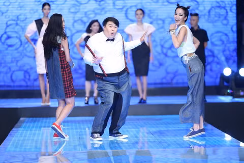 Độc đáo màn catwalk của Phạm Văn Mách, Hiếu Hiền ảnh 7