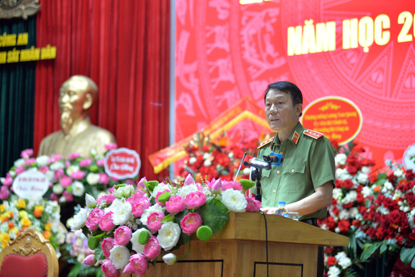 Thượng tướng Lương Tam Quang, Bộ trưởng Bộ Công an phát biểu chỉ đạo, gợi mở các định hướng lớn đối với Học viện Cảnh sát nhân dân Thượng tướng Lương Tam Quang, Bộ trưởng Bộ Công an phát biểu chỉ đạo, gợi mở các định hướng lớn đối với Học viện Cảnh sát nhân dân