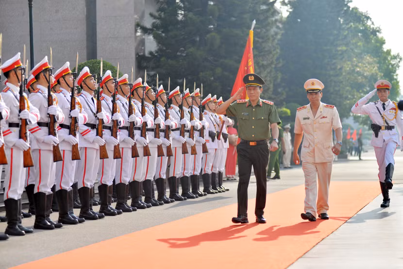 Thượng tướng Lương Tam Quang, Bộ trưởng Bộ Công an duyệt đội danh dự CAND Thượng tướng Lương Tam Quang, Bộ trưởng Bộ Công an duyệt đội danh dự CAND