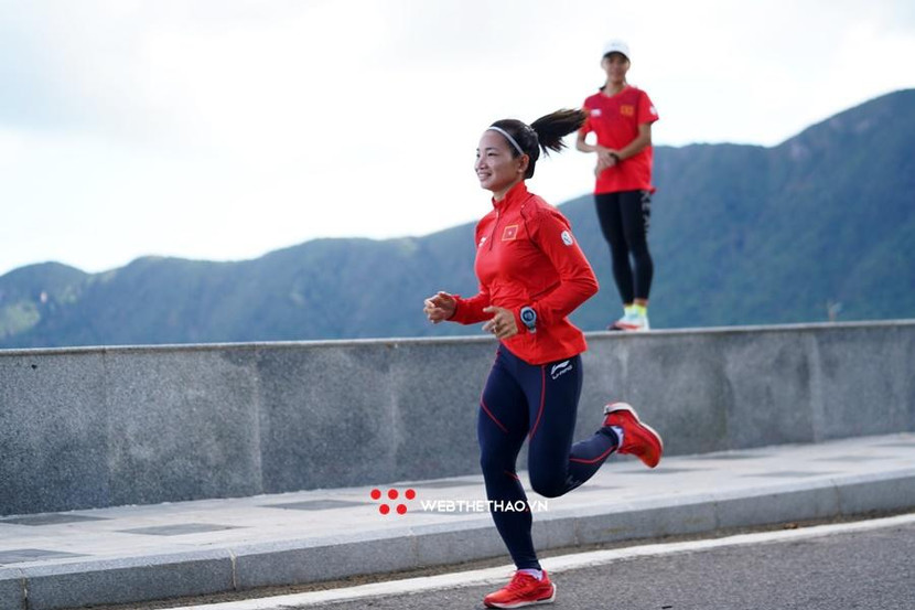 Nguyễn Thị Oanh hăng say tập luyện trên đường chạy Côn Đảo (Ảnh: Webthethao) Nguyễn Thị Oanh hăng say tập luyện trên đường chạy Côn Đảo (Ảnh: Webthethao)