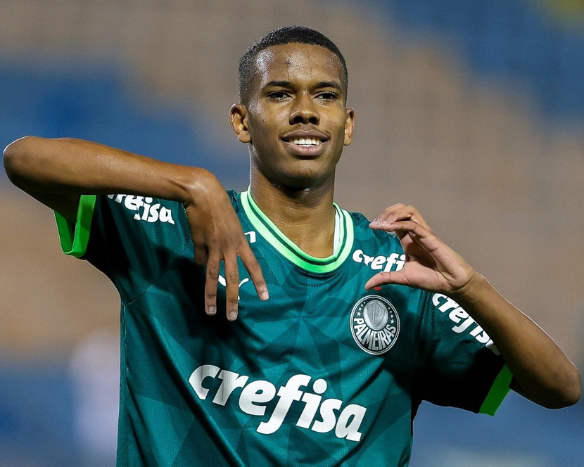 Estevao Willian thuộc về Chelsea