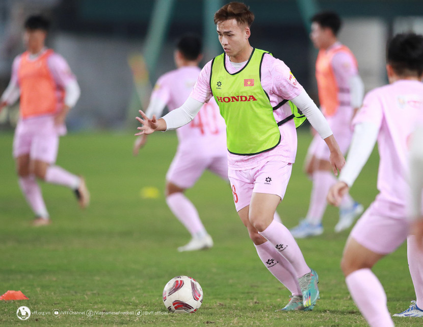 Trung vệ Bùi Hoàng Việt Anh (Ảnh: VFF) Trung vệ Bùi Hoàng Việt Anh (Ảnh: VFF)