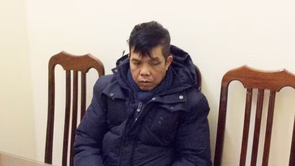 Bắt quả tang đối tượng trộm tại siêu thị Big C ảnh 1