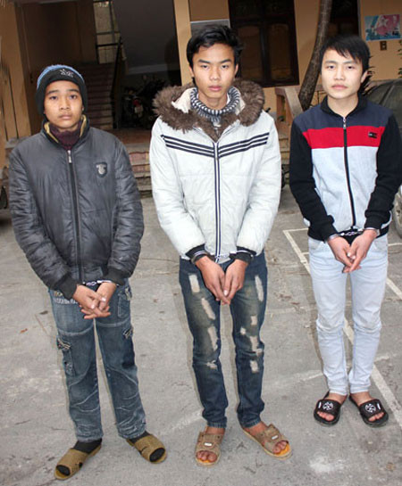 Chấn động: Gã choai 17 tuổi giết mẹ lấy tiền chơi games ảnh 1