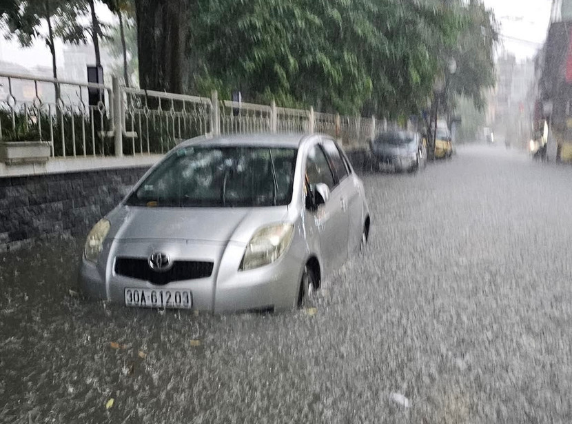 Giao thông đi lại khó khăn