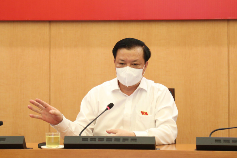 Bí thư Thành ủy Hà Nội Đinh Tiến Dũng phát biểu tại buổi làm việc