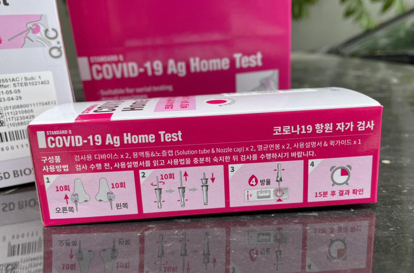 Cận cảnh một bộ test Covid-19 tại nhà bị lực lượng chức năng thu giữ