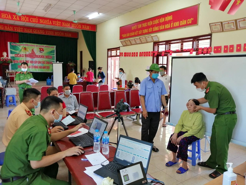 "Chiến dịch" cấp CCCD gắn chip phục vụ nhân dân ở Thủ đô là điểm sáng về tinh thần hết mình phục vụ nhân dân